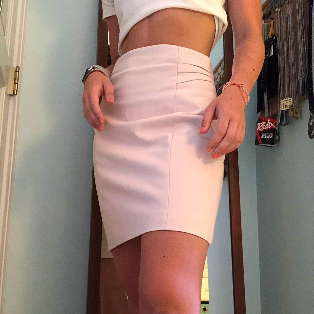 light pink skirt ✏️